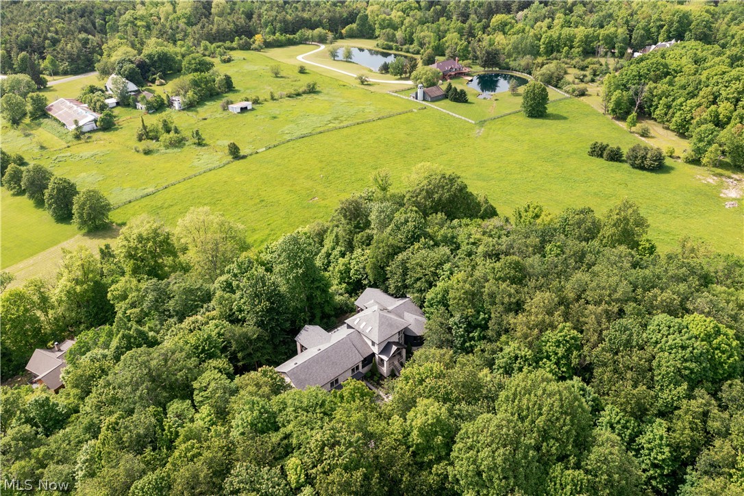 5031 Stone Ridge Drive Property Photo 3