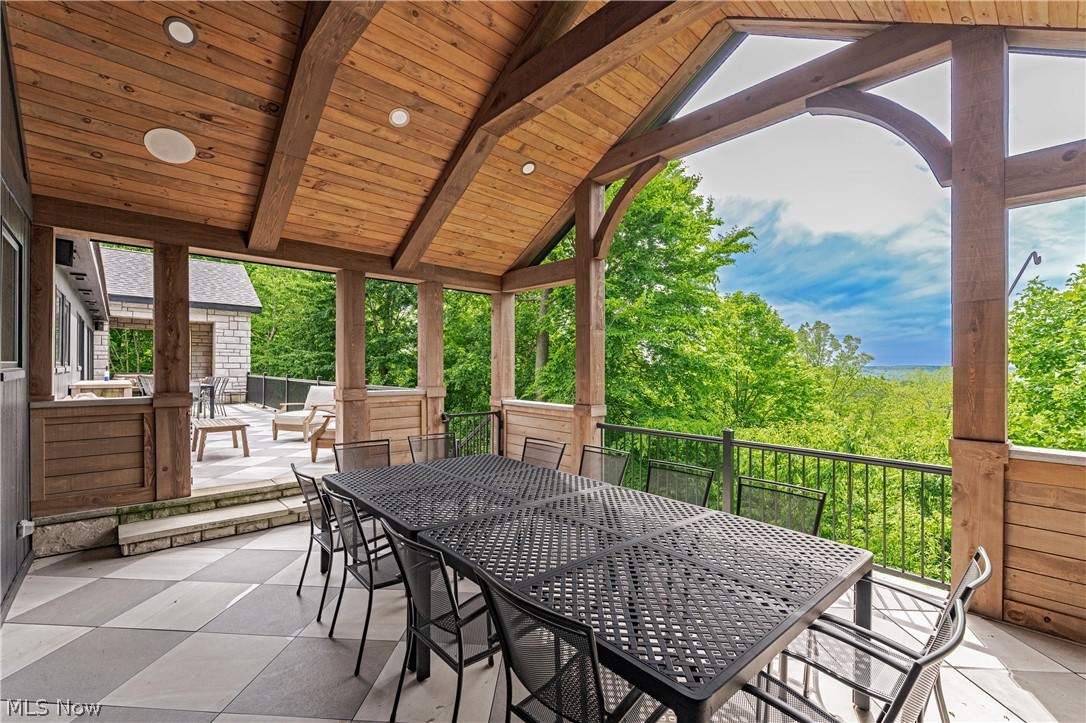 5031 Stone Ridge Drive Property Photo 14