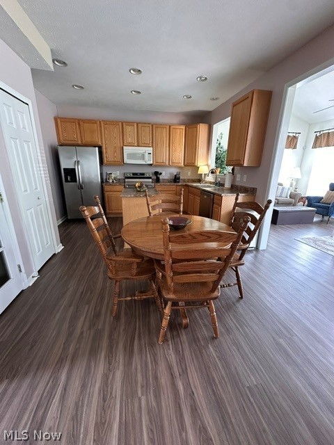 566 Colonial Drive Property Photo 7