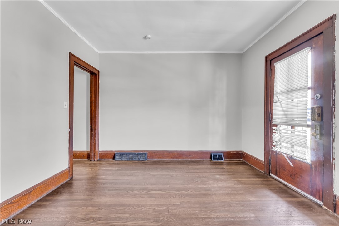 1321 W 85th Street 2 Property Photo 6