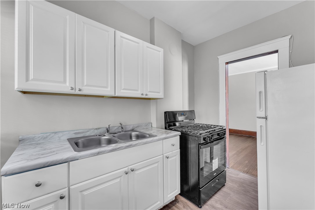 1321 W 85th Street 2 Property Photo 13