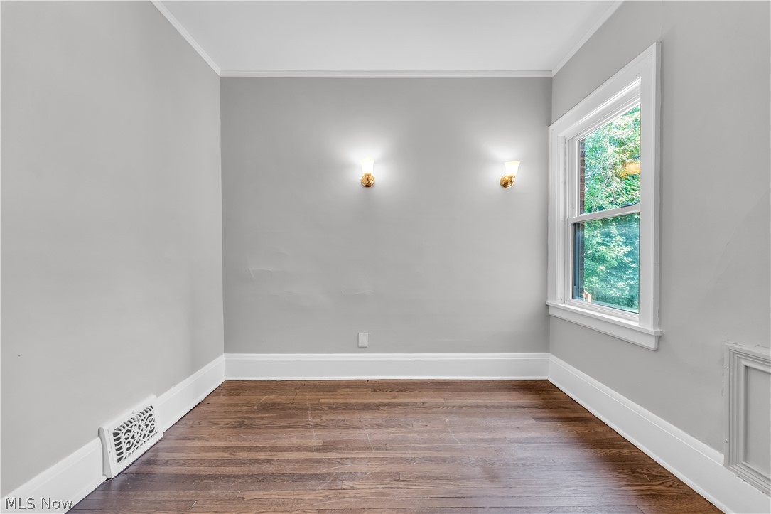 1321 W 85th Street 2 Property Photo 16