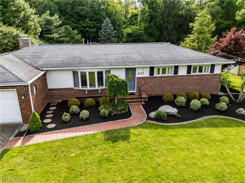 2113 New State Road Property Photo 1