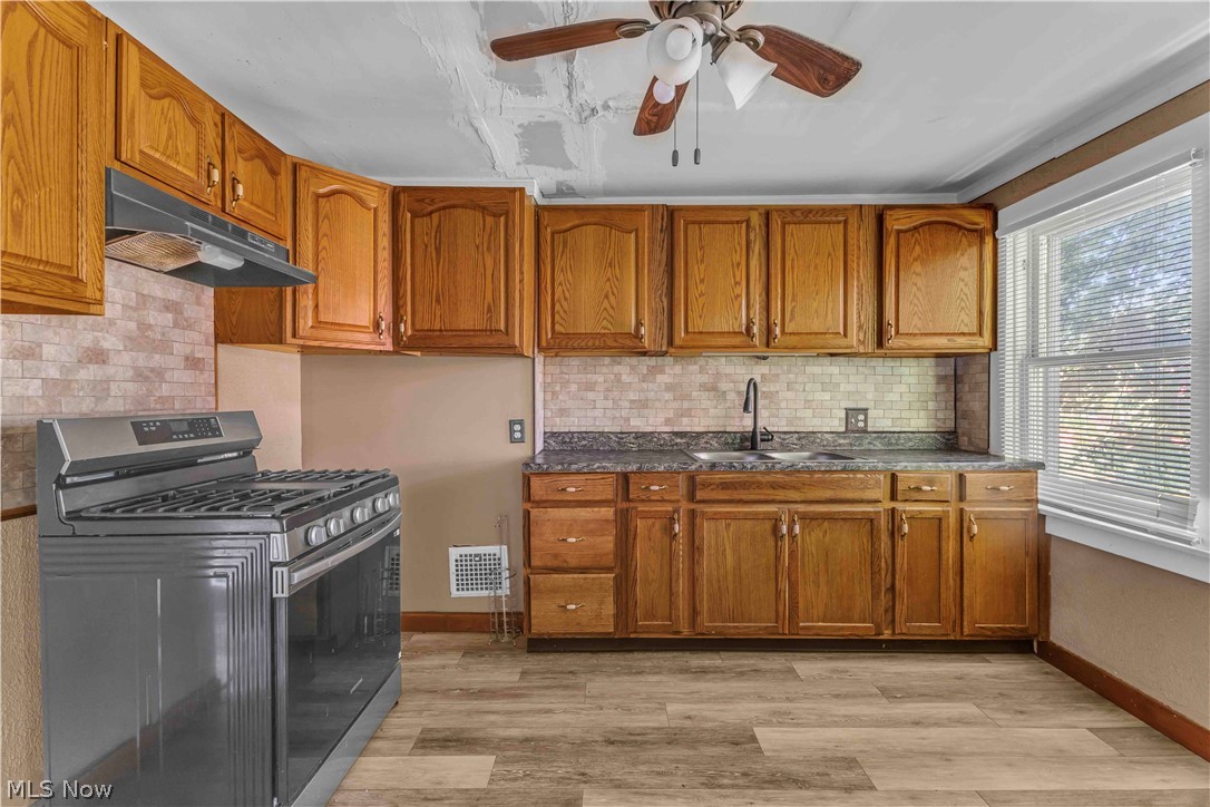 422 5th Street Property Photo 9