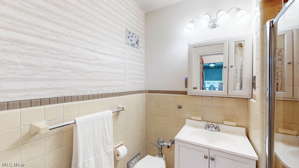 13800 Fairhill Road 512 Property Photo 15