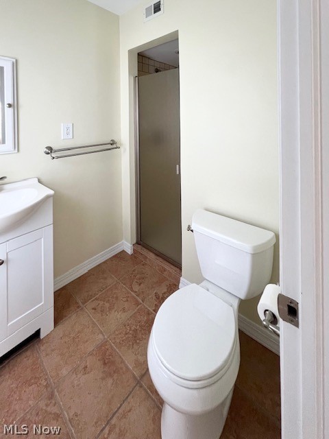 20301 Shelburne Road 8b Property Photo 13