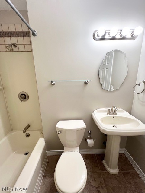 20301 Shelburne Road 8b Property Photo 33