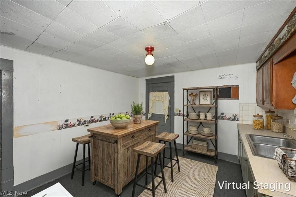 893 Norton Avenue Property Photo 8