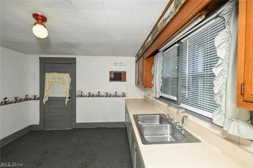 893 Norton Avenue Property Photo 10