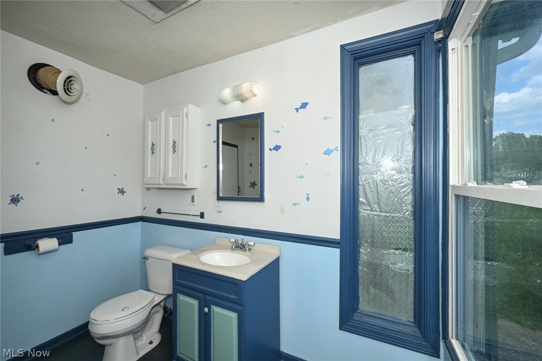 893 Norton Avenue Property Photo 44