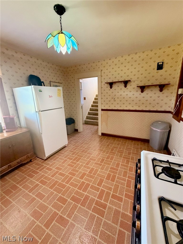 1350 E Florida Avenue Property Photo 8