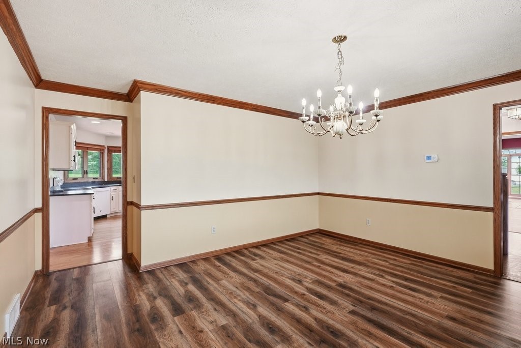 2285 Thoroughbred Drive Property Photo 6