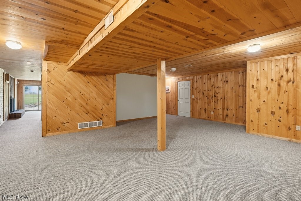 2285 Thoroughbred Drive Property Photo 36