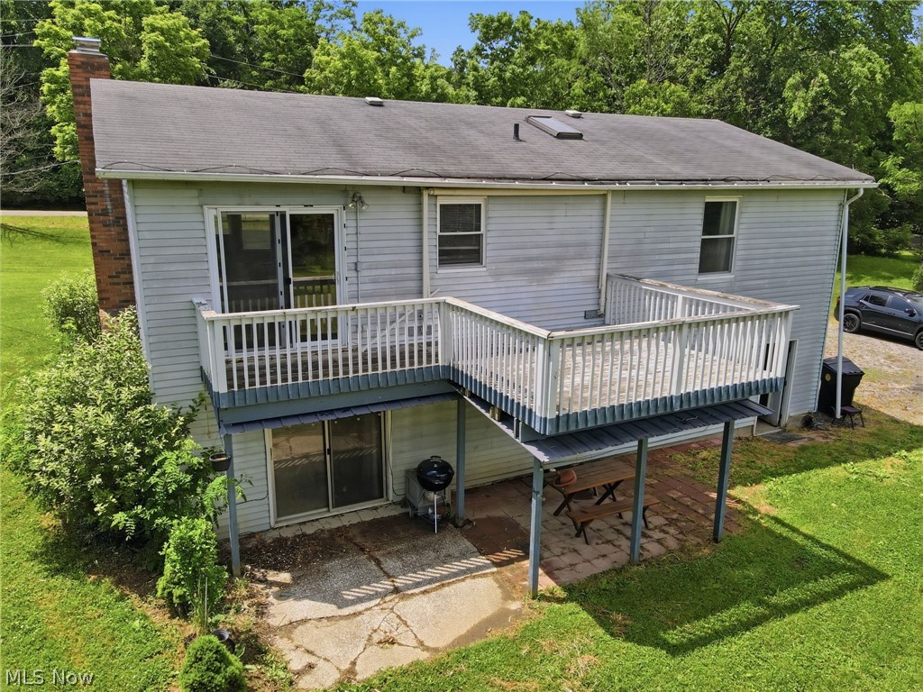 434 State Road Property Photo 6