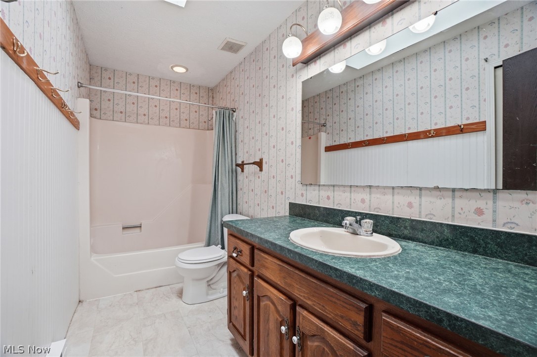 434 State Road Property Photo 13