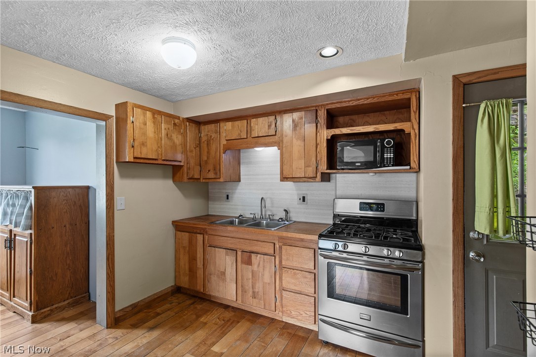26 Elm Street Property Photo 9