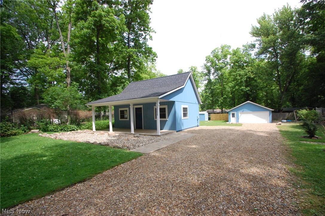10029 Cummins Drive Property Photo 3