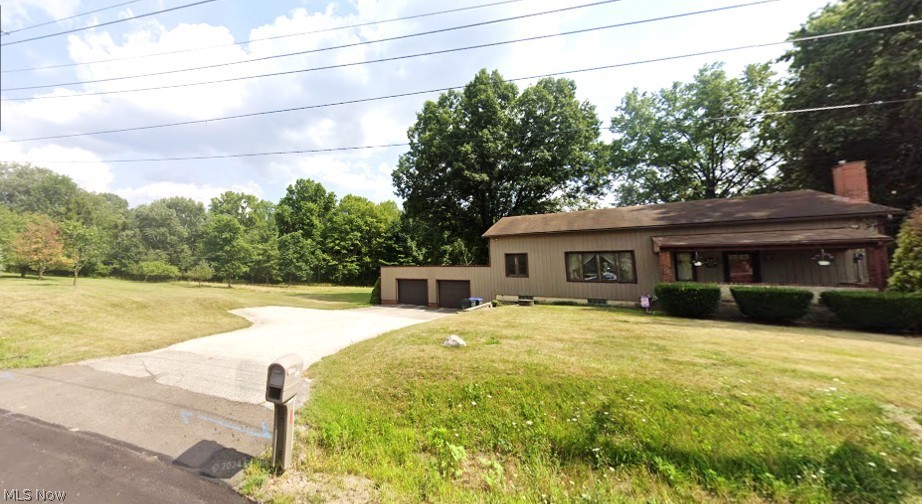 532 Portage Trail W