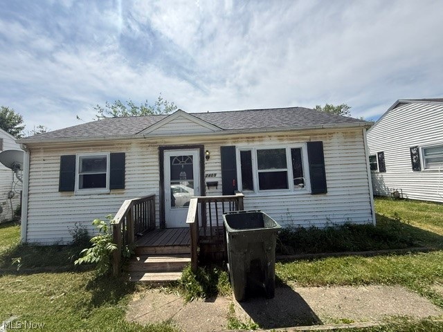2405 Harmont Avenue Ne Property Photo 1