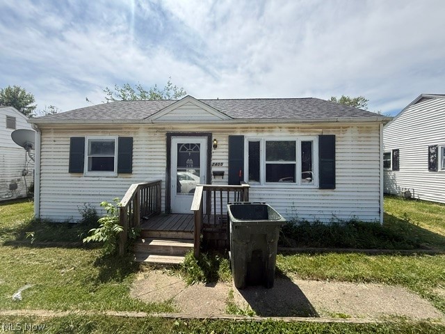 2405 Harmont Avenue Ne Property Photo 2