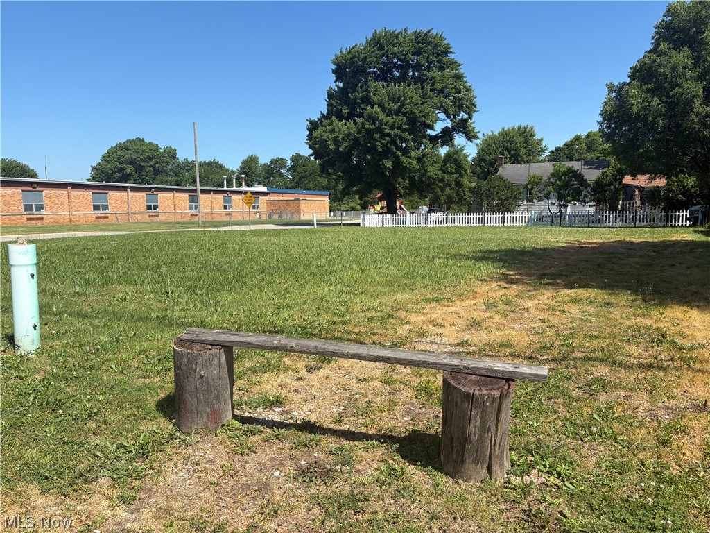 2343 N Ridge Road E Property Photo 1