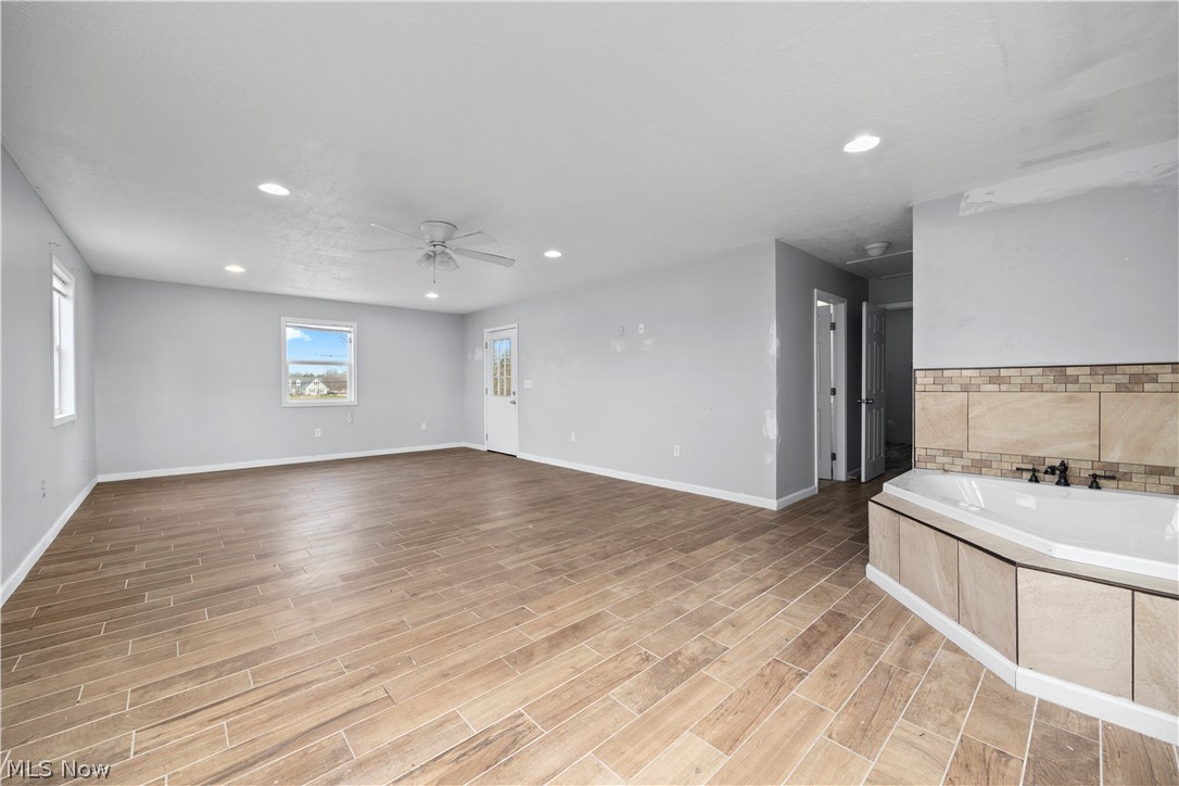 34725 1/2 Capel Road Property Photo 7
