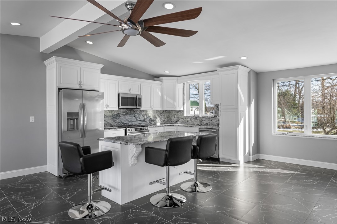 253 Aqua Boulevard Property Photo 11