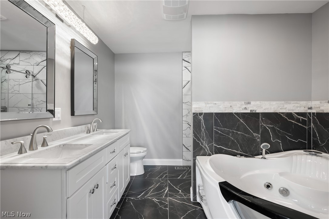 253 Aqua Boulevard Property Photo 18