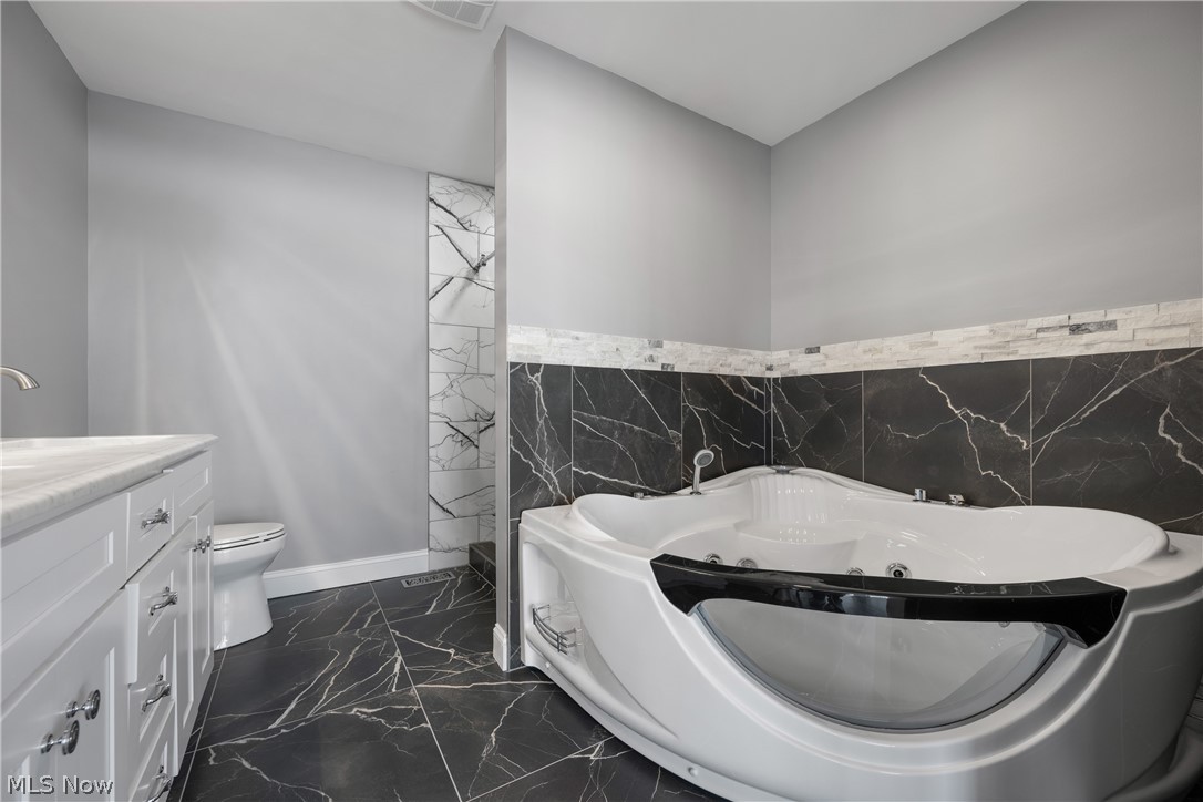 253 Aqua Boulevard Property Photo 19