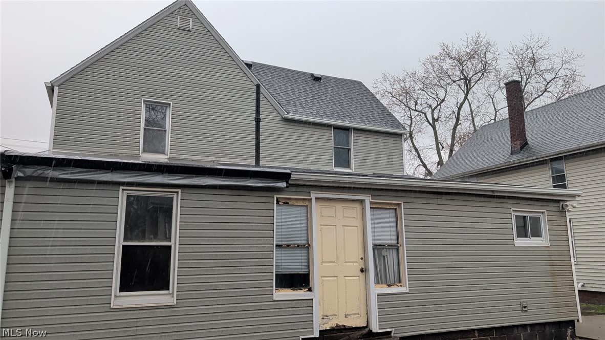1857 Maple Avenue Ne Property Photo 3