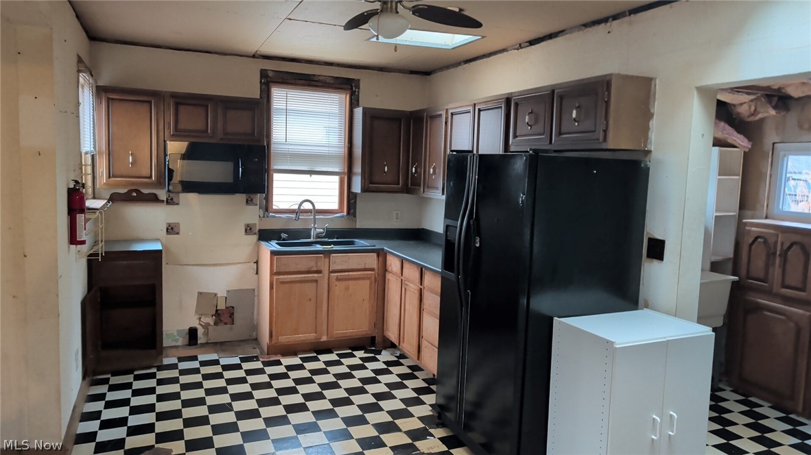 1857 Maple Avenue Ne Property Photo 4