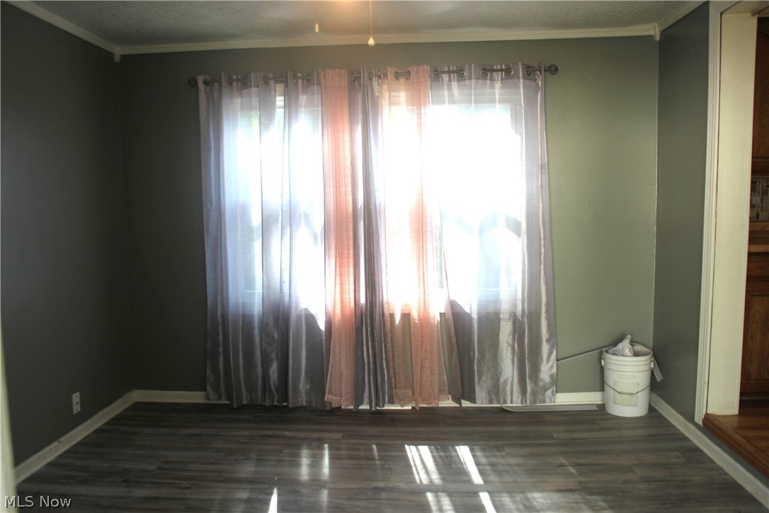 2580 E 37th Street Property Photo 15