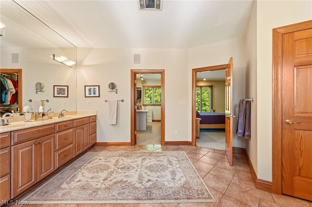 158 Boston Lake Drive Property Photo 28