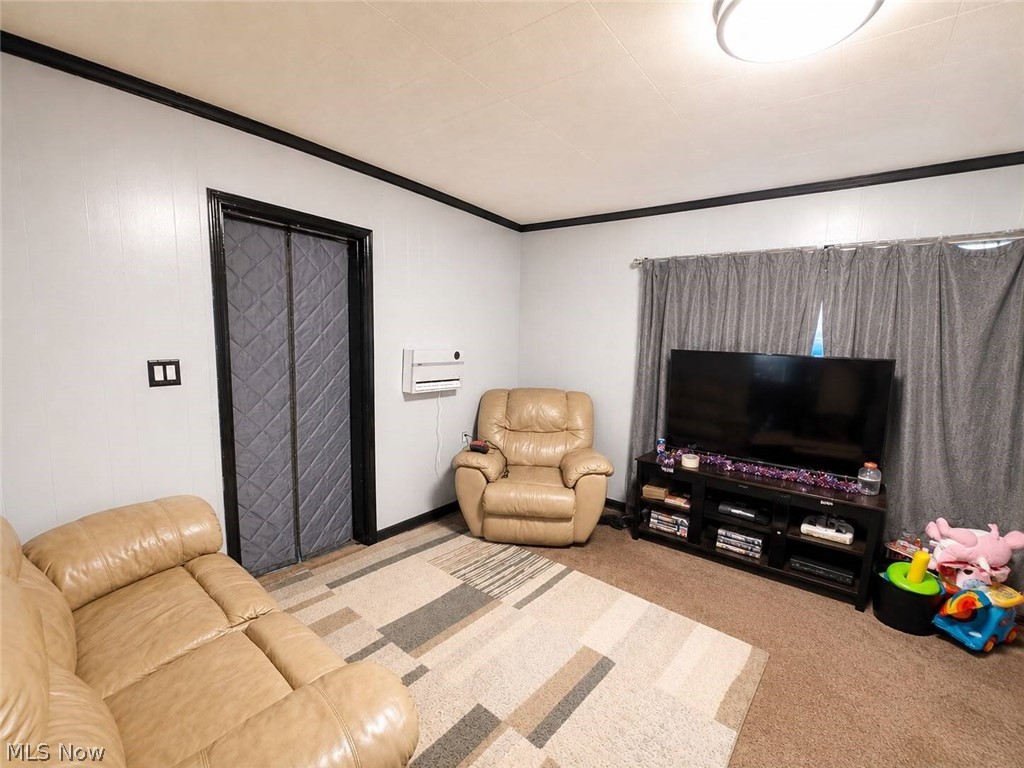 2465 Greens Run Road Property Photo 2