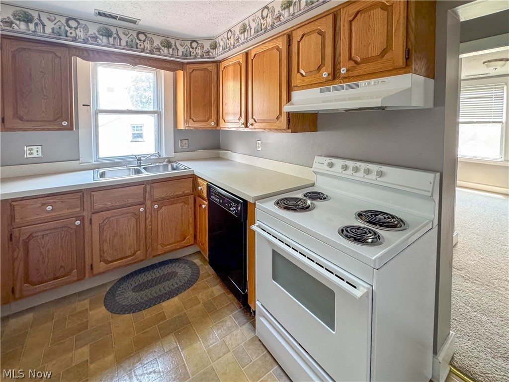 32 Romaine Avenue Property Photo 30