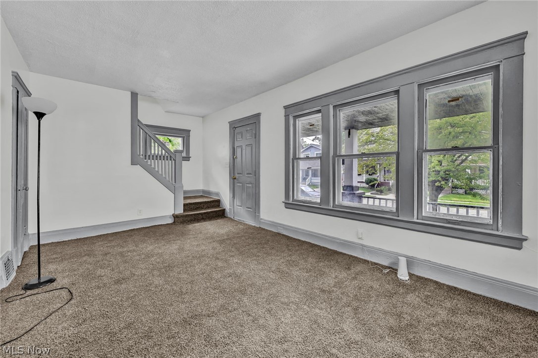 3341 E 145th Street Property Photo 5