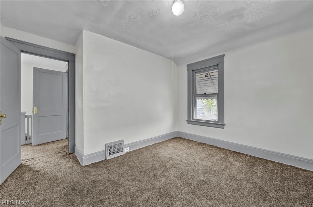 3341 E 145th Street Property Photo 17