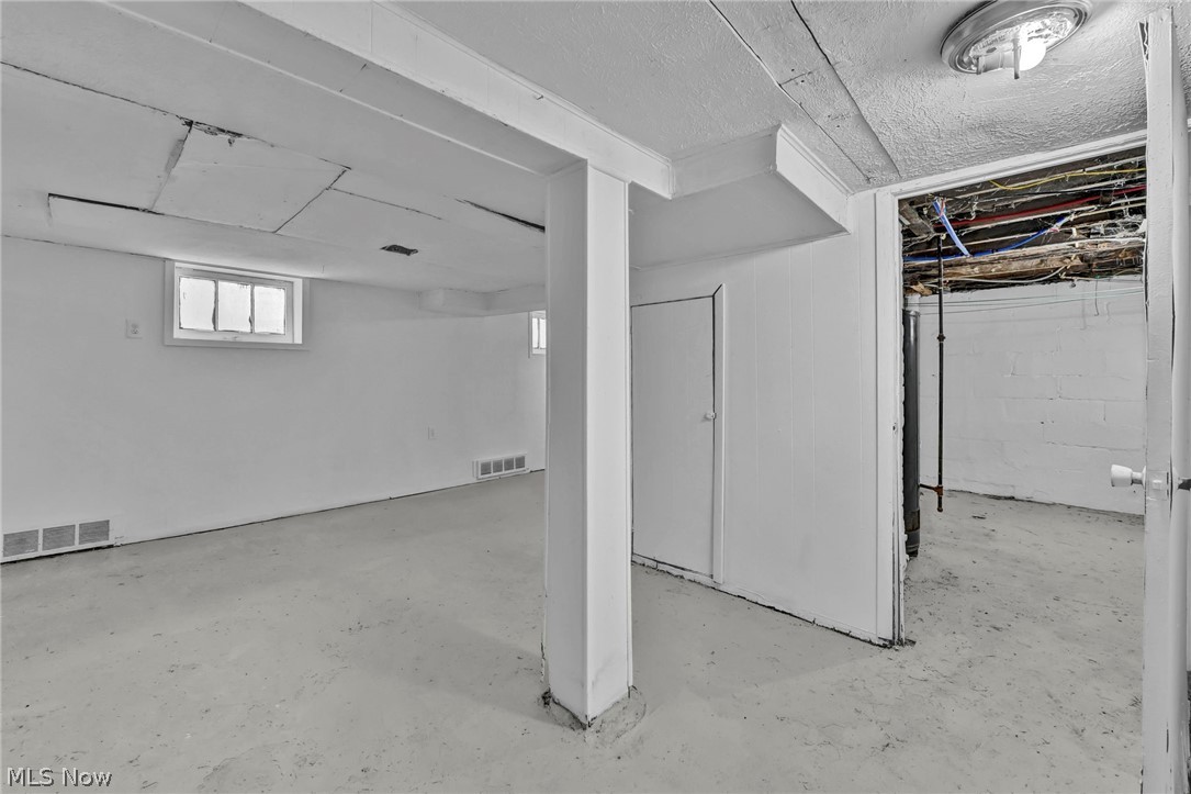 3341 E 145th Street Property Photo 21