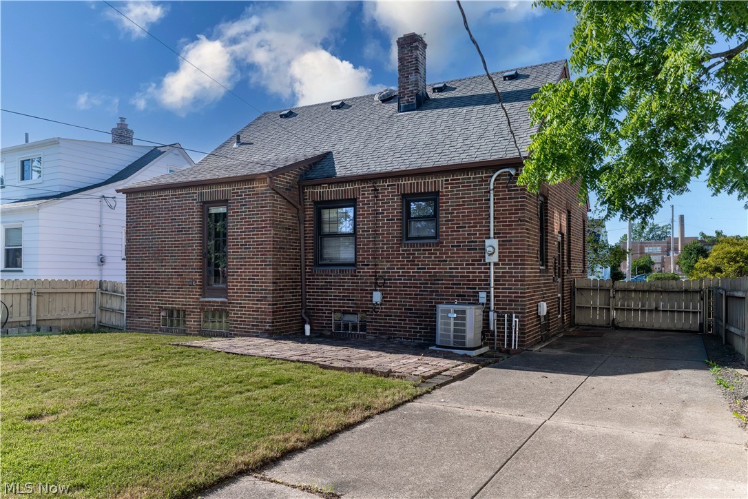 3101 Ralph Avenue Property Photo 17