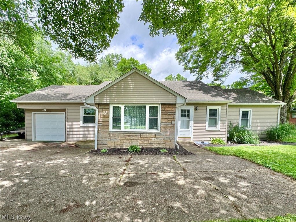 5026 Lockwood Boulevard Property Photo 1