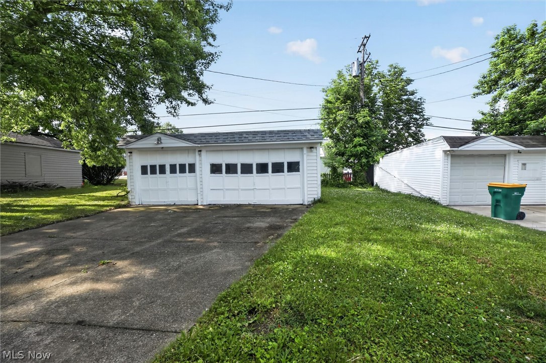 19500 Libby Road Property Photo 22