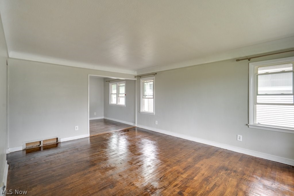 5833 Stumph Road Property Photo 3