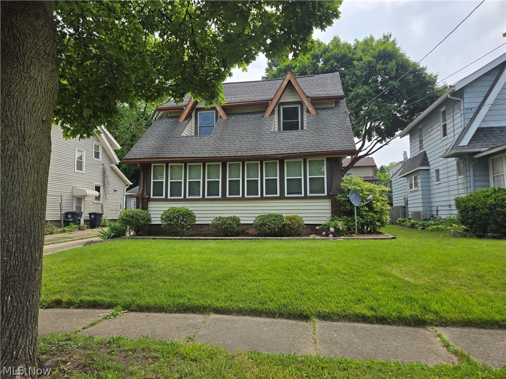 1043 Oakland Avenue Property Photo 1