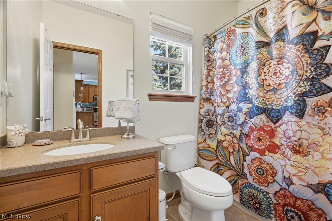 3932 Courtyard Drive Property Photo 6
