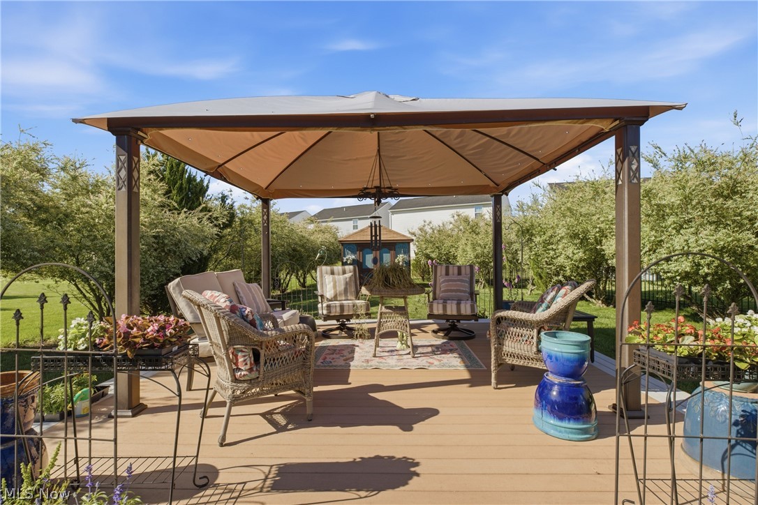 3932 Courtyard Drive Property Photo 15