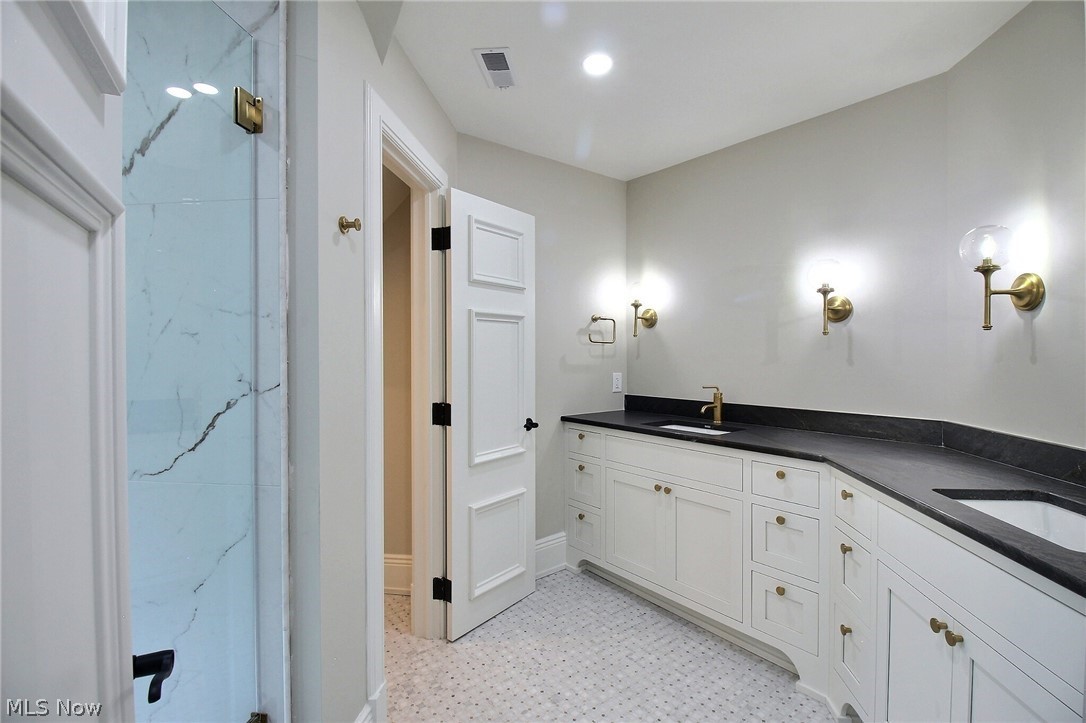 2970-a Fairmount Boulevard Property Photo 18