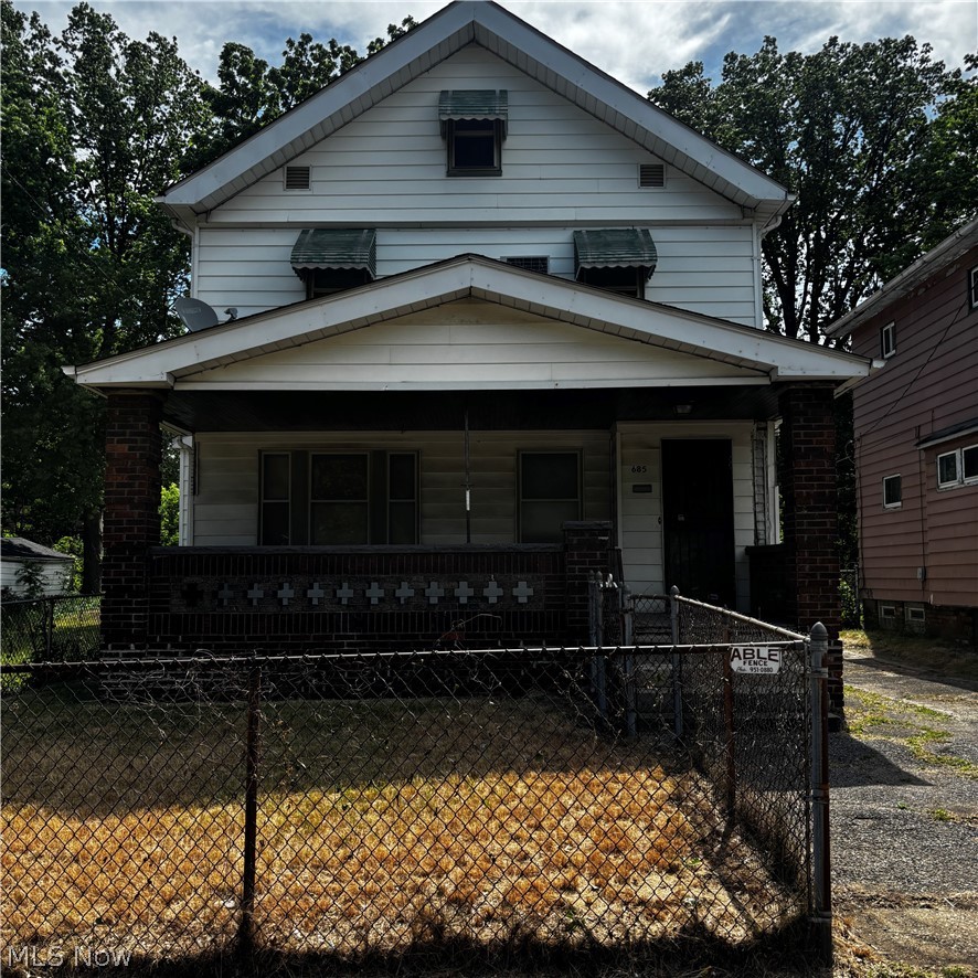 685 E 131st Street Property Photo 1