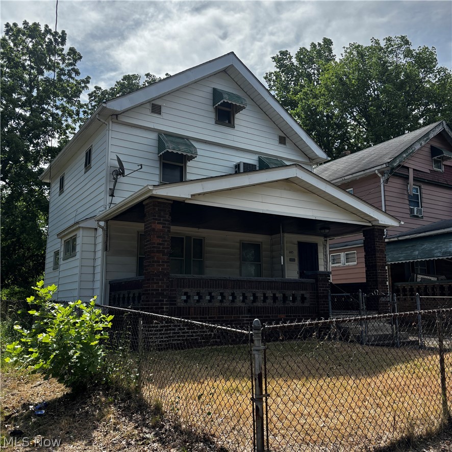 685 E 131st Street Property Photo 3