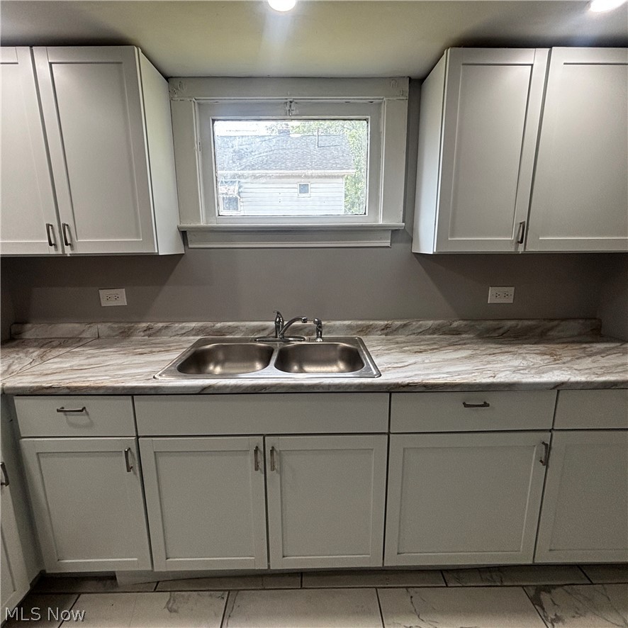 685 E 131st Street Property Photo 11