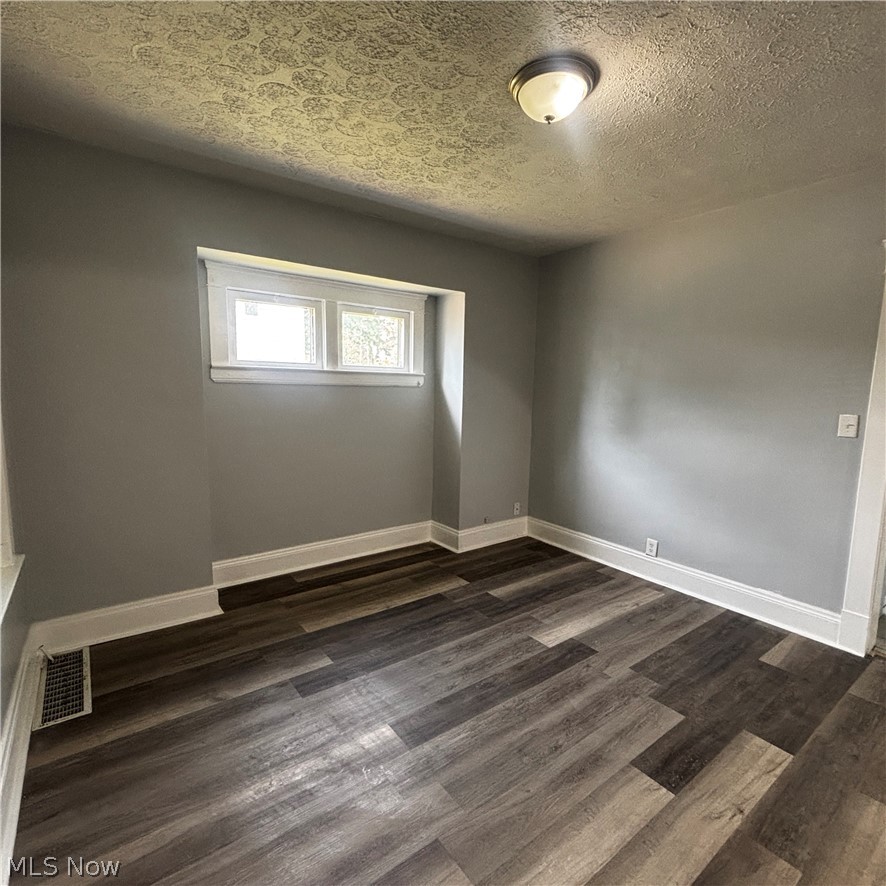 685 E 131st Street Property Photo 20